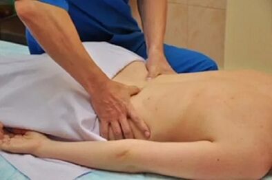 masajea toraxeko osteokondrosia tratatzeko metodo gisa