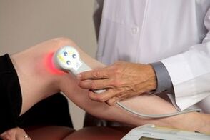 Laser terapia artikulazioen artrosiaren prozedura